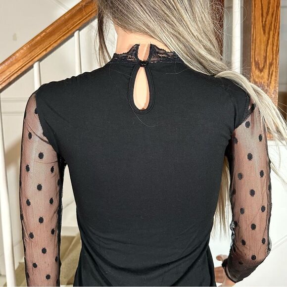 Fitted black lace polka dot sleeve top - Picture 7 of 8